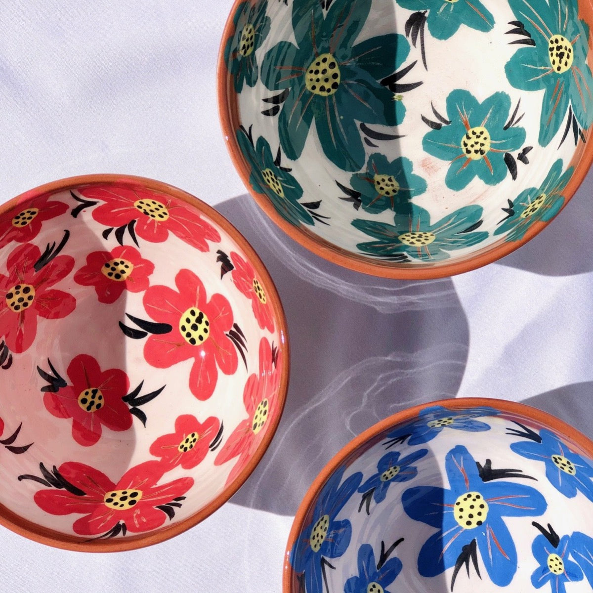 bols à fleur en poterie - Les Poteries de Sylvie céramique artisanale  Modifier le texte alternatif