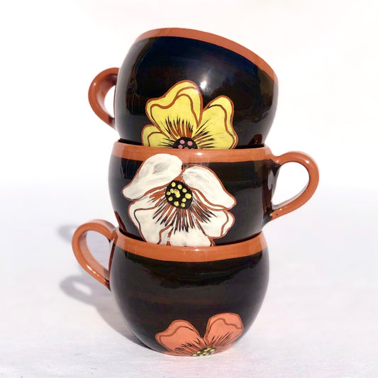 Round flower mugs